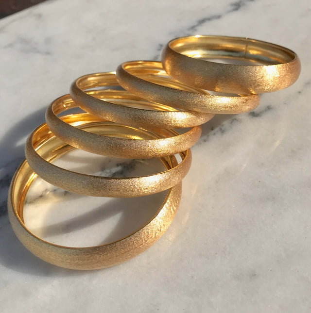 CLARA BANGLES